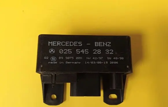 Mercedes-Benz A W168 Glow plug pre-heat relay 0255452832