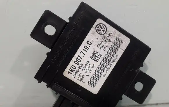 Audi A3 S3 A3 Sportback 8P Alarm control unit/module 1K0907719C