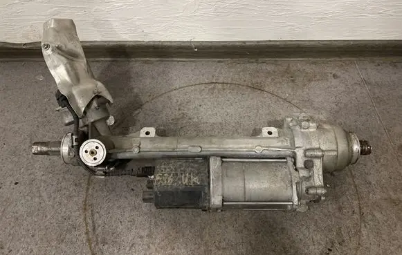 BMW 3 F30 F35 F31 Steering rack 6886293