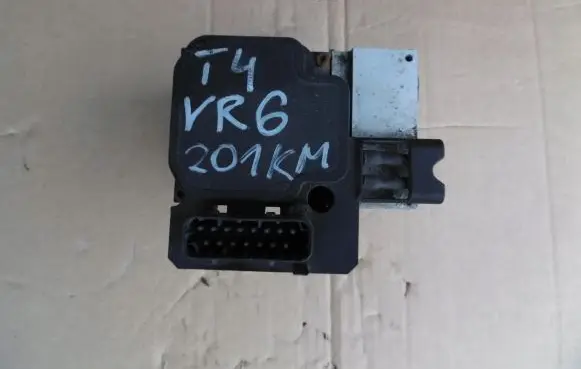 Volkswagen Transporter - Caravelle T4 ABS Pump 7D0614111D