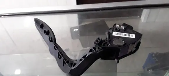 Renault Megane III Accelerator throttle pedal 180100009R