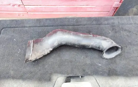 Porsche Cayenne (92A) Air intake hose/pipe 7P5129752B