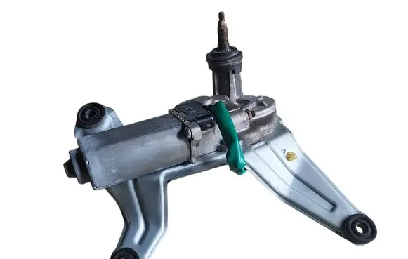 Hyundai Santa Fe Rear window wiper motor 987002B000