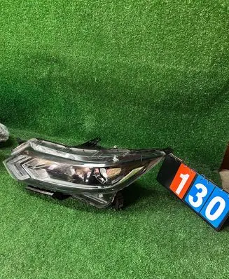 Nissan Qashqai Headlight/headlamp 10019009