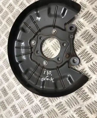 Hyundai i30 Rear brake disc plate dust cover 58390G4000