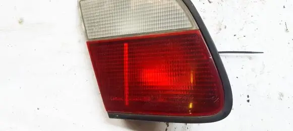 Nissan Almera Tailgate rear/tail lights
