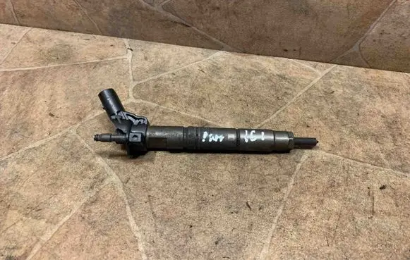 Mercedes-Benz ML W164 Fuel injector A642070 0445116026