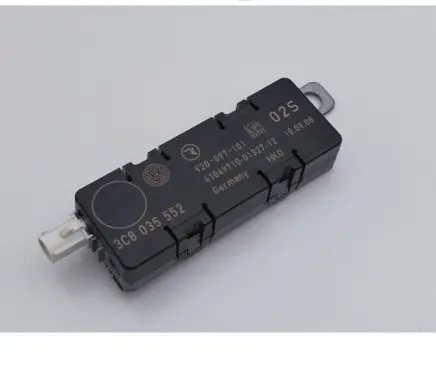 Volkswagen PASSAT CC Aerial antenna amplifier 3C8035552
