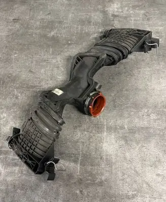 Mercedes-Benz E W212 Turbo air intake inlet pipe/hose A6420900142 86120000 00332