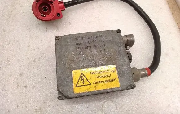 BMW X5 E53 Headlight ballast module Xenon 5DV00776041