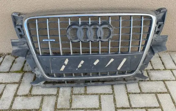 Audi Q5 SQ5 Front bumper upper radiator grill 8R0853651B 8R0853651C 8R0853651D