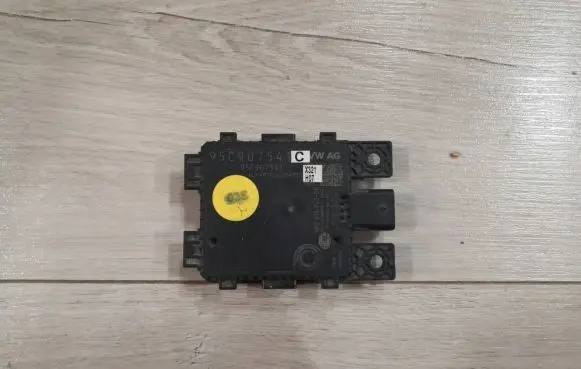 Volkswagen T-Roc Distronic sensor radar 95C907541C