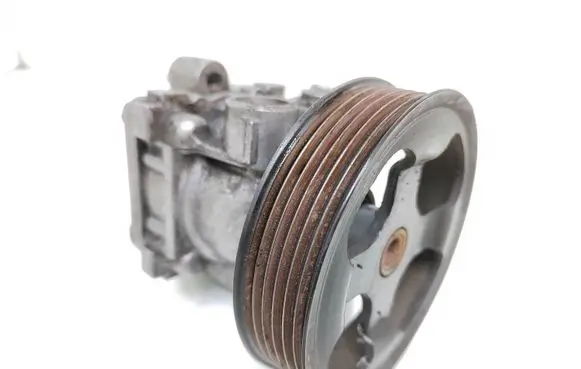 Mitsubishi Outlander Power steering pump 81155156