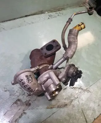 Peugeot 208 Turbo 9673283680