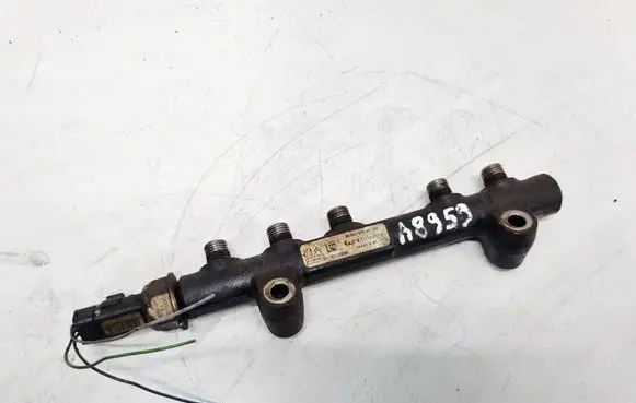 Ford Focus Fuel main line pipe 9685297580