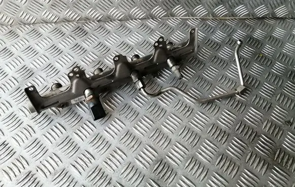 Audi A6 S6 C6 4F Fuel main line pipe 06F133317L 0261545008 2900902761