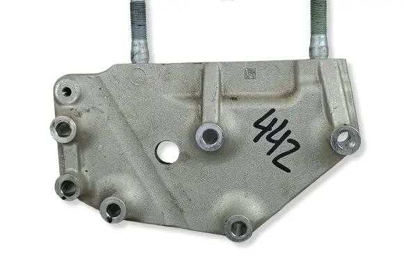 Hyundai Santa Fe V MX5 Engine mounting bracket 