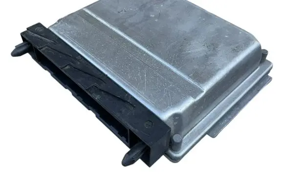 Volvo V70 Engine control unit/module 0281001776 28SA4018