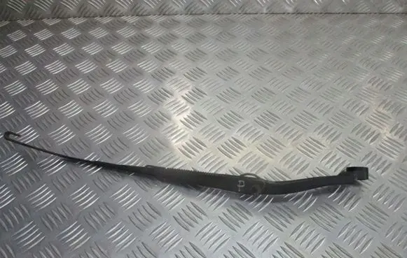 Chevrolet Epica Front wiper blade arm