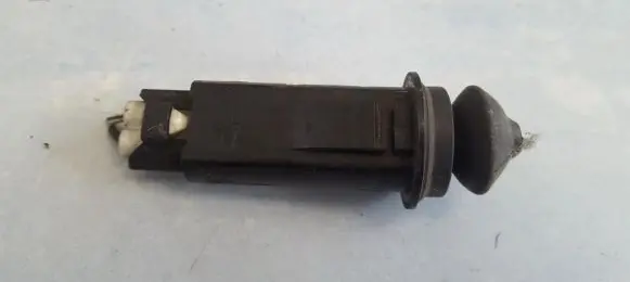 Toyota Land Cruiser (J100) Bonnet alarm switch sensor 