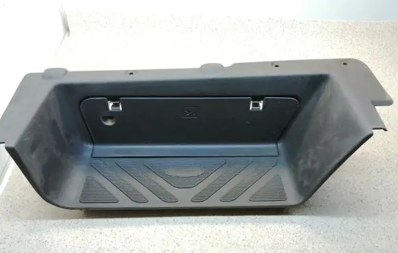 Ford Transit Front sill trim cover YC15V13246ALW YC15V13200ANW