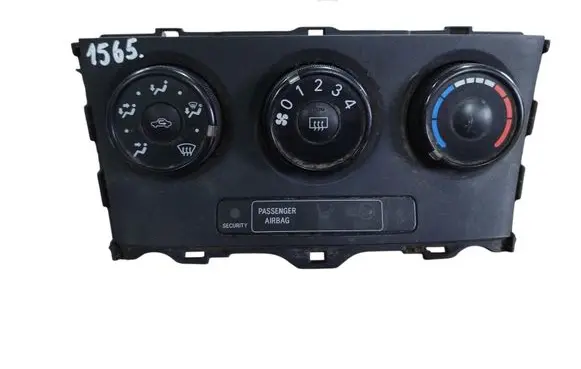 Toyota Auris 150 Climate control unit 55406-02190