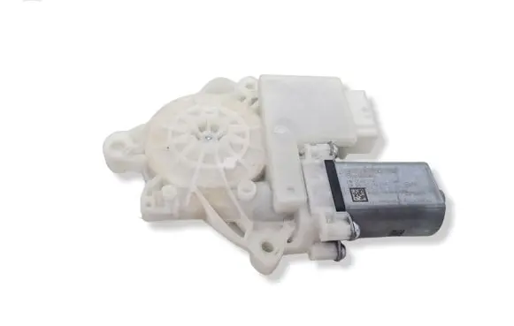 BMW X5 G05 Front door window regulator motor 9450069