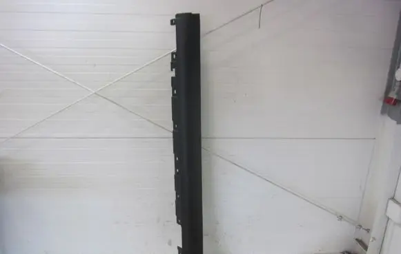 BMW X3 F25 Front sill (body part) 51777210079
