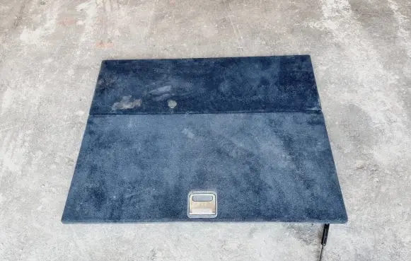 Mercedes-Benz E W211 Trunk/boot floor carpet liner A2116802002