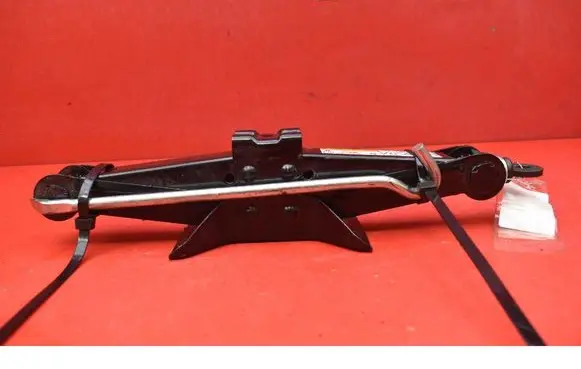 Mitsubishi Lancer VIII Lift Jack 