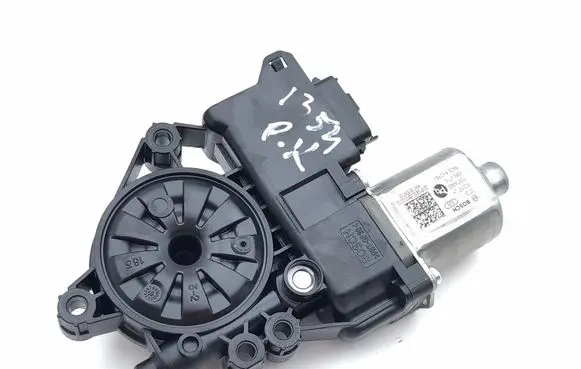 KIA Niro Front door window regulator motor 82450AT100 SG2ERTH F00S1W2425