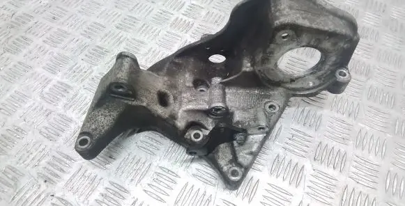Volvo S60 Fuel pump bracket 31401103