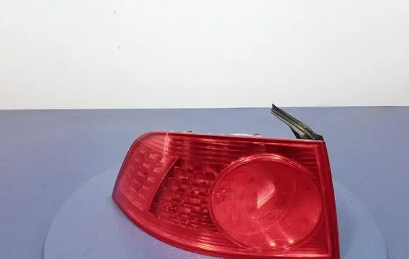 Volkswagen Phaeton Rear/tail lights