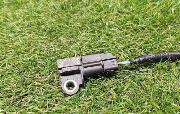 Ford Fiesta Airbag deployment crash/impact sensor FR3T14B006AA