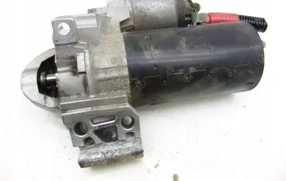 BMW 5 F10 F11 Starter motor 8574102
