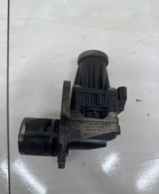 Mercedes-Benz A W176 EGR valve 70532001 H8201411538
