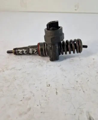 Skoda Fabia Mk1 (6Y) Fuel injector 0414720015