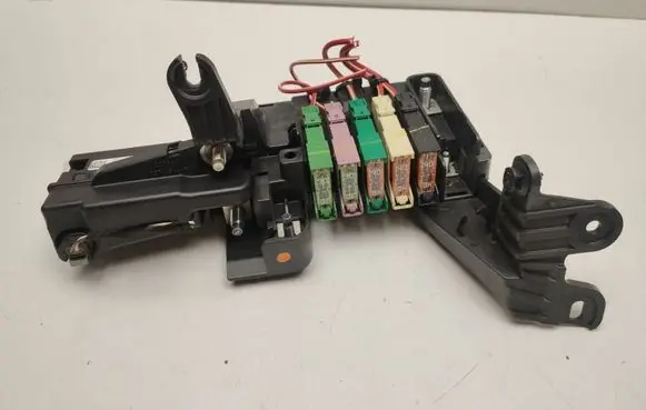 Mercedes-Benz ML W166 Fuse module A0009820123