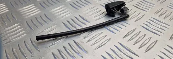 Skoda Octavia Mk2 (1Z) Windshield washer spray nozzle 1Z0955985