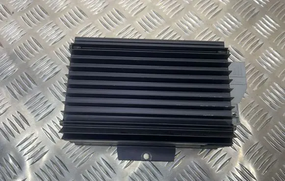 Mercedes-Benz ML W163 Sound amplifier A1638202789