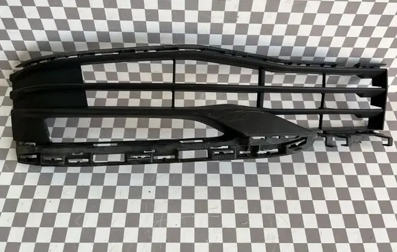 BMW 5 G30 G31 Front bumper lower grill 51117385261 7385261