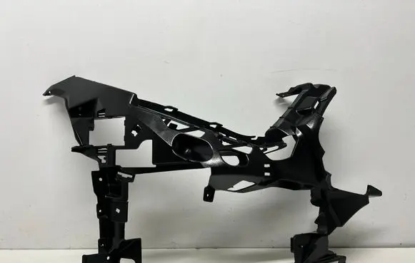 Mercedes-Benz CLS C257 Front bumper mounting bracket A2578854001