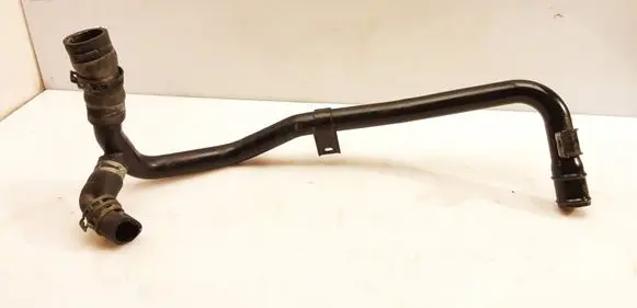 Audi A4 S4 B7 8E 8H Engine coolant pipe/hose 06D121071R