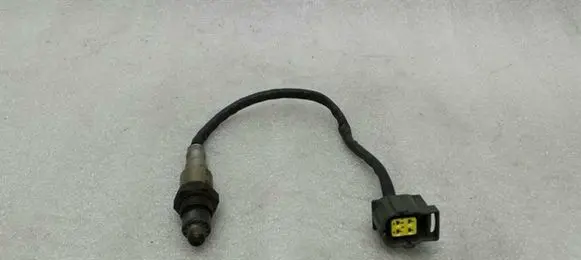 Mercedes-Benz A W176 Lambda probe sensor A0075426318