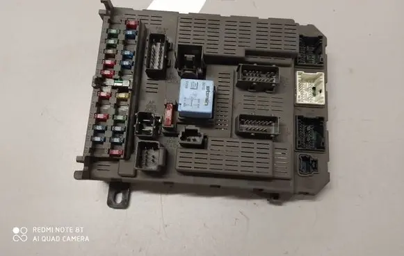 Citroen C5 Fuse module 98162200 9637466180 9646226880