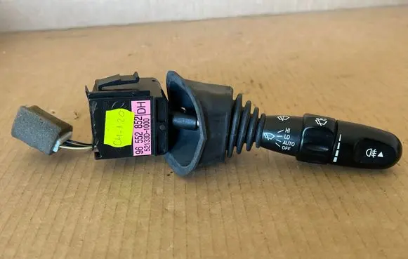 Chevrolet Nubira Wiper control stalk 96552852 52133D1000
