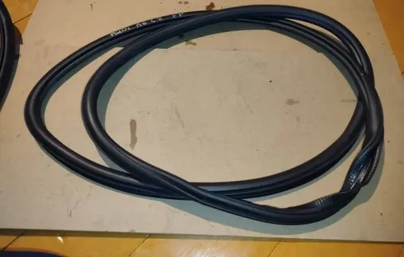 Audi A6 S6 C8 4K Front door rubber seal 4K0831721