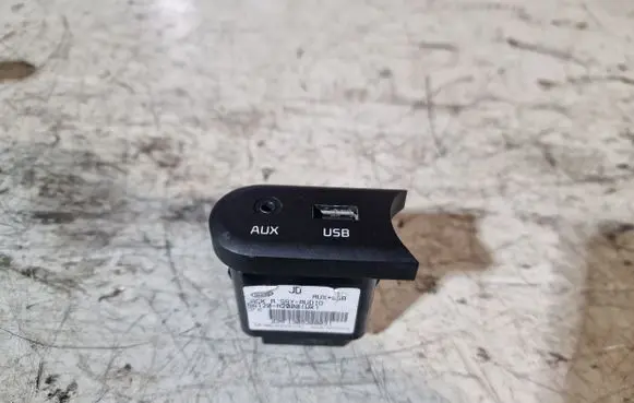 KIA Ceed USB socket connector 96120A2000