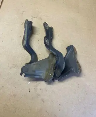 Chevrolet Epica Engine bonnet/hood hinges
