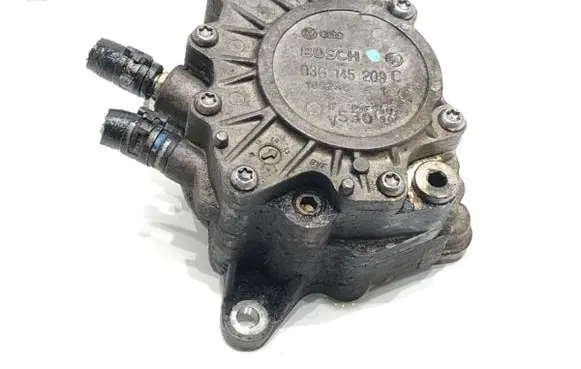 Volkswagen Touran I Vacuum pump 03G145209C